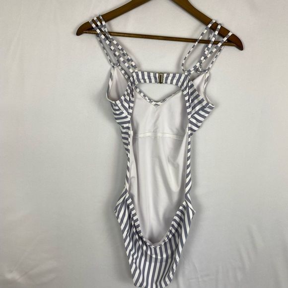 Cupshe All About Stripes One Piece size S - Picture 4 of 6